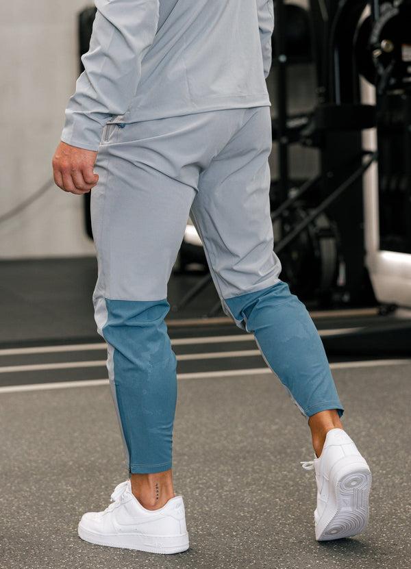gym king Debossed Camo Woven Jogger Cloudy Grey/Lake Blue