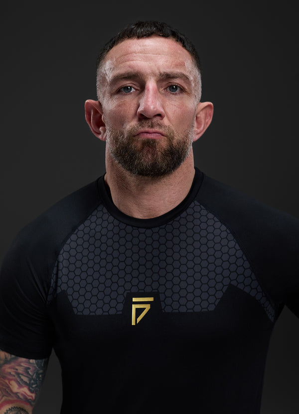 Gym King Fight Division Combat Short Sleeve Rash Guard Black