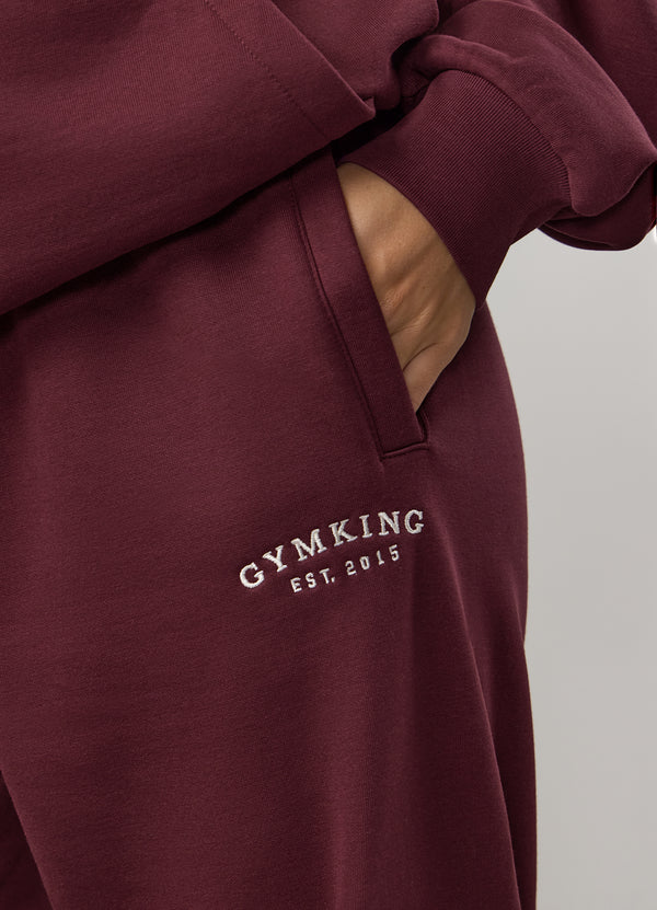 Gym King Compose Fleece Relaxed Jogger Deep Cherry