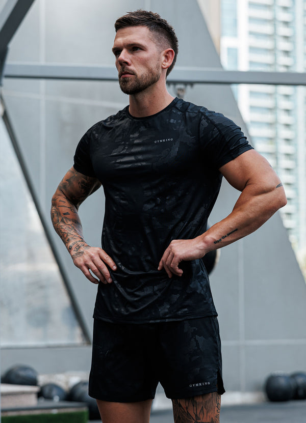 gym king Debossed Camo SS Tee Black