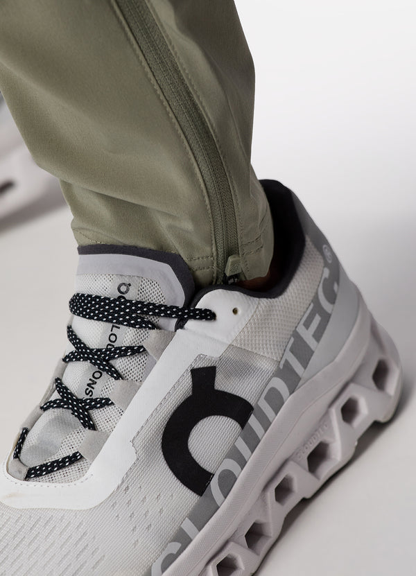 Gym King Flex Woven Tracksuit Bottom Soft Khaki