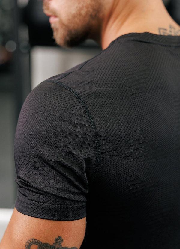 gym king Geometric Knit Tee Black