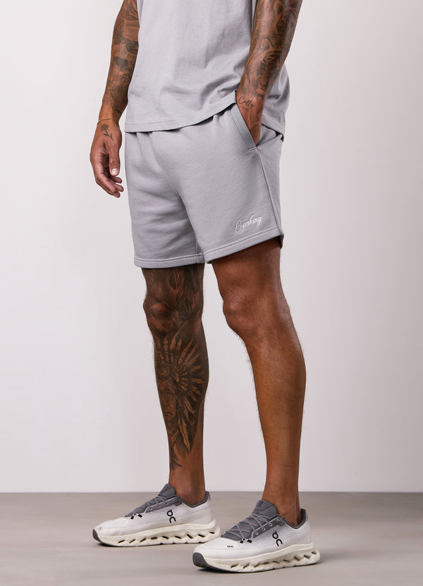 Gym King Script Relaxed Fit Short Urban Grey