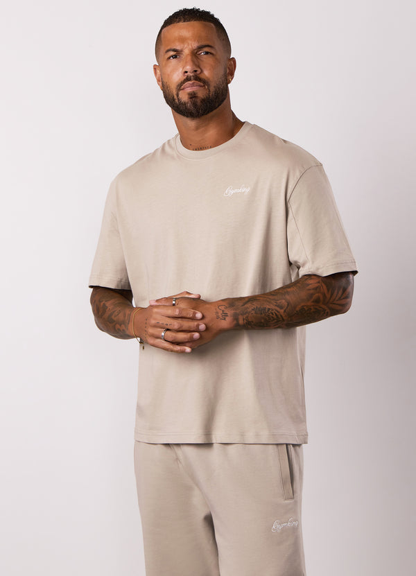Gym King Script Relaxed Fit Tee Light Sand