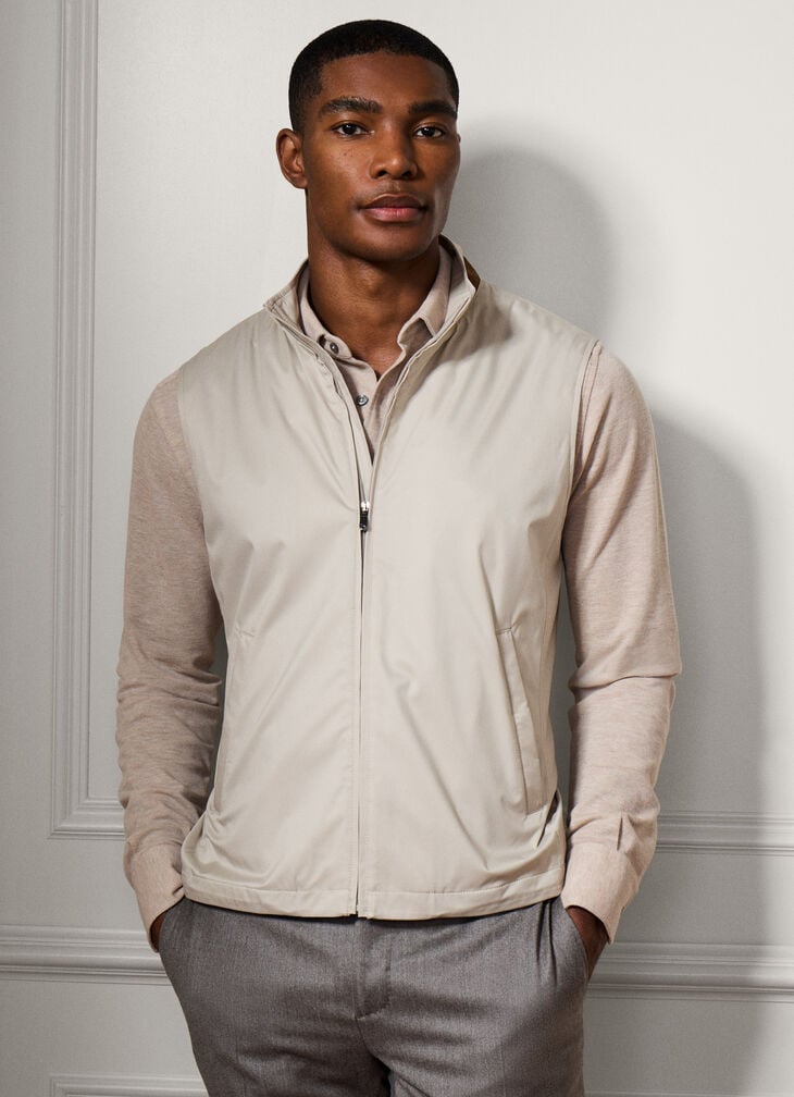 hackett lightweight gilet