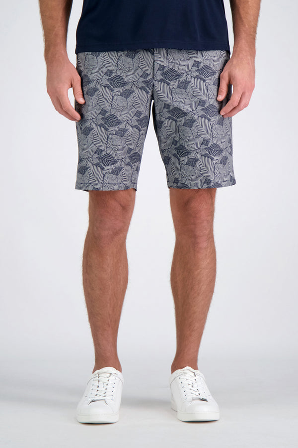 Haggar The Active Series™ Hybrid Leaves Print 9.5-inch Short Grey