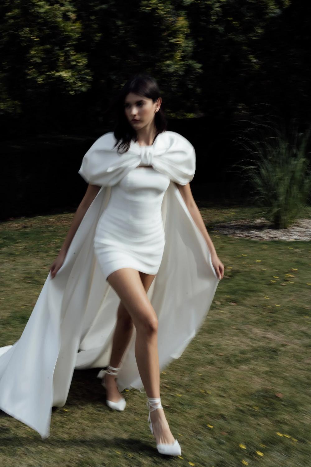 Halfpenny London Rara Cape