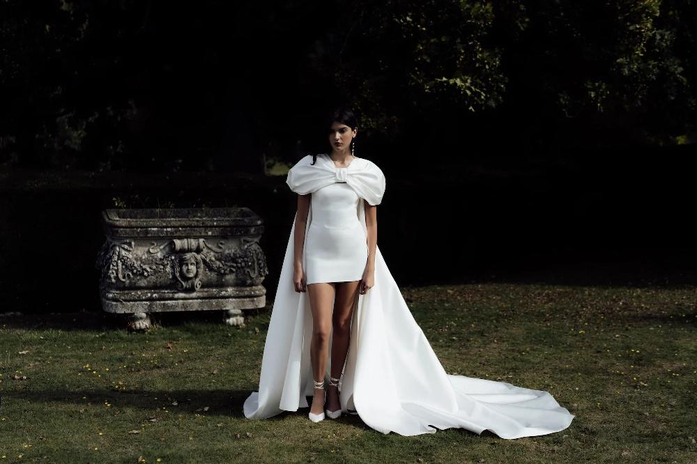 Halfpenny London Rara Cape