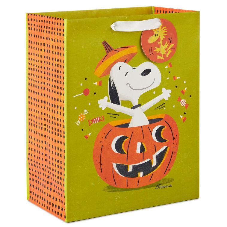 hallmark 13" Peanuts® Snoopy in Pumpkin Large Halloween Gift Bag