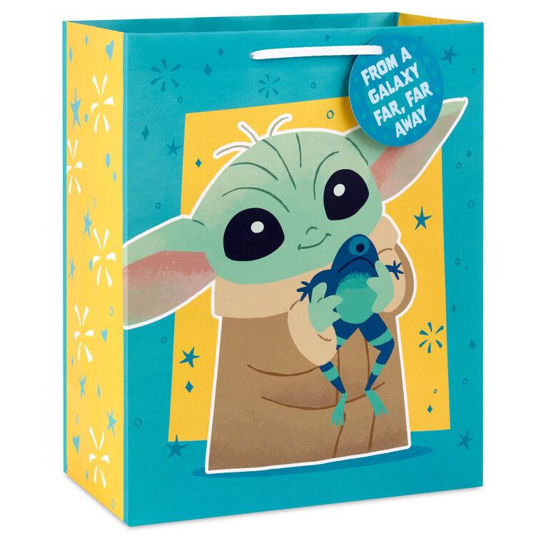 hallmark 13" Star Wars: The Mandalorian™ Grogu™ Large Gift Bag