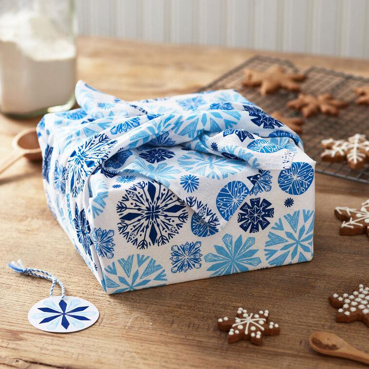 Hallmark 26" Blue Snowflakes Holiday Fabric Gift Wrap With Gift Tag
