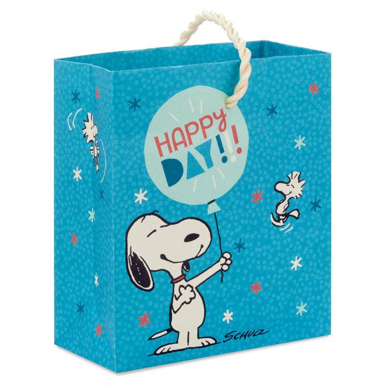 hallmark 4.6" Peanuts® Snoopy With Balloon Gift Card Holder Mini Bag