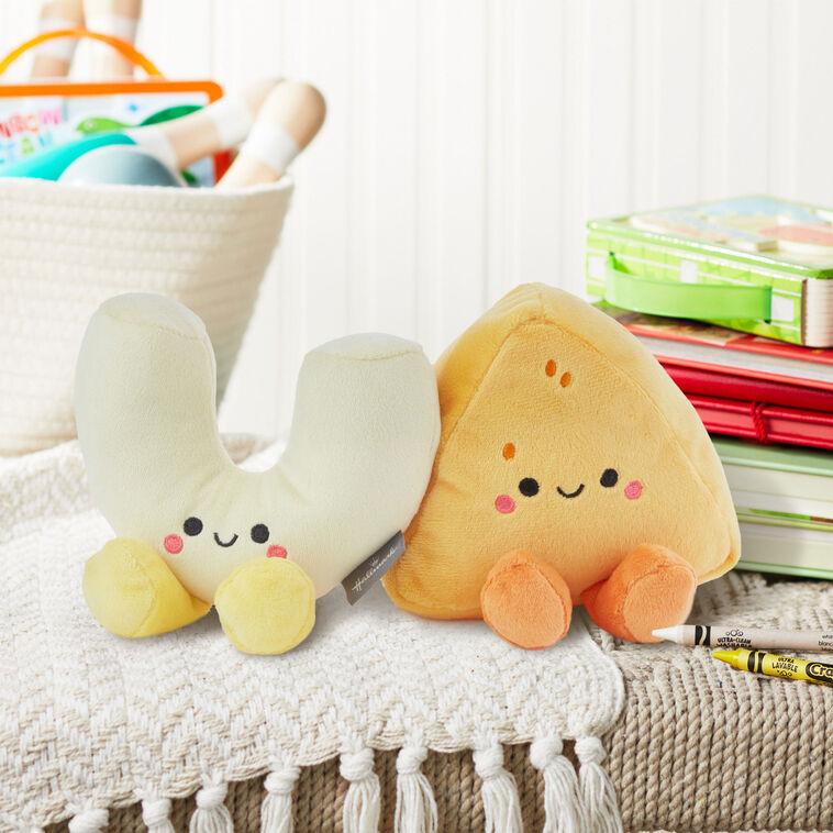 Hallmark Better Together Mac And Cheese Magnetic Plush 4.73"