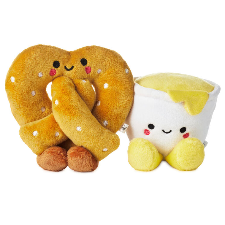 Hallmark Better Together Series 4 Mystery Box Mini Magnetic Plush 3.5"