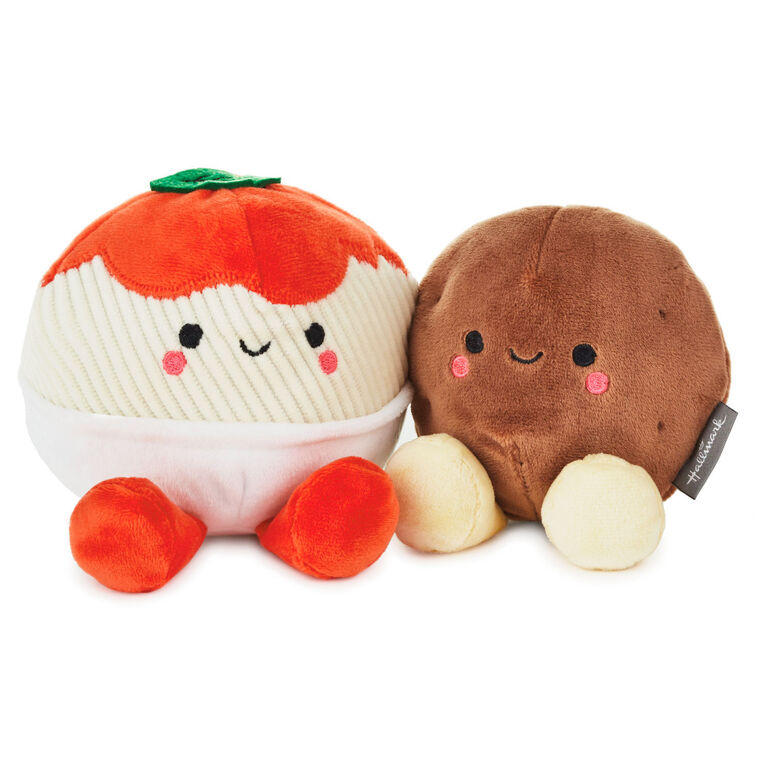 hallmark Better Together Spaghetti and Meatball Magnetic Plush 4.75"