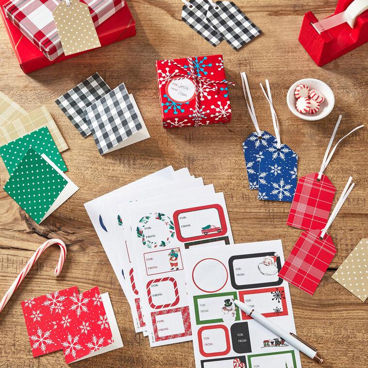 Hallmark Classic And Elegant Christmas Gift Tag Kit