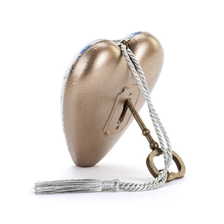 Hallmark Demdaco Grandma's Love Art Heart Sculpture