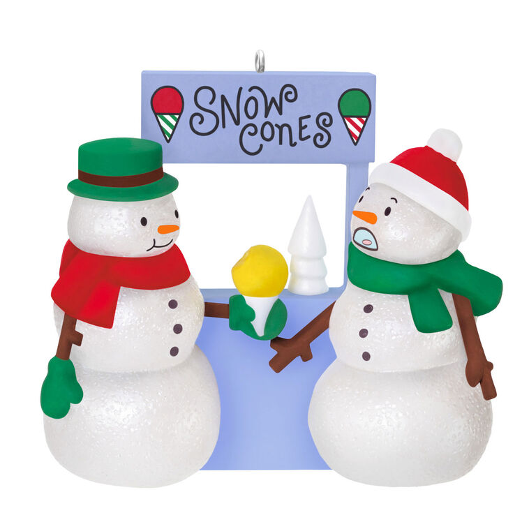 hallmark A Snowy Surprise Ornament