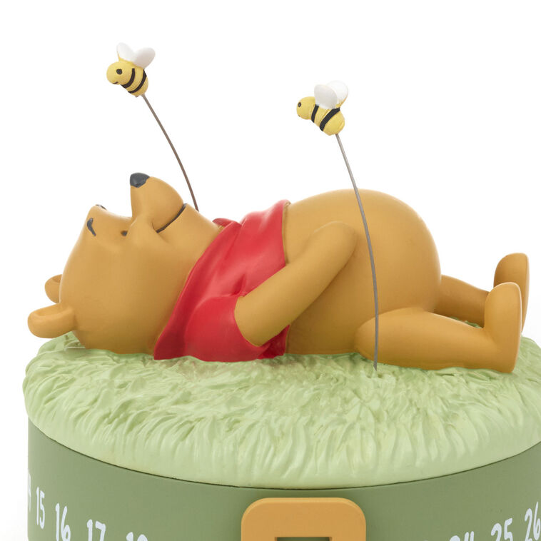 Hallmark Disney Winnie The Pooh Perpetual Calendar