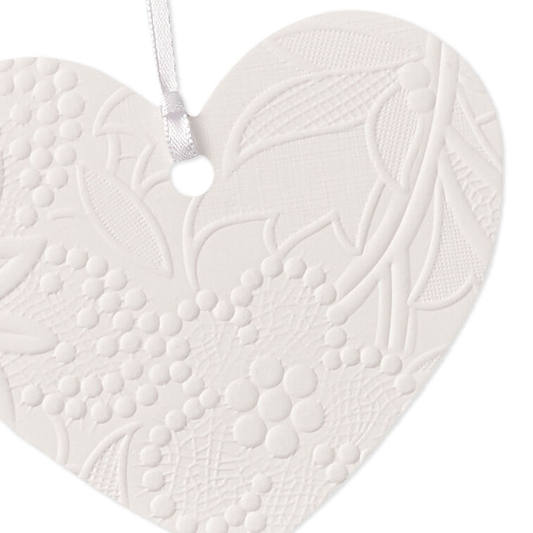 Hallmark Embossed Lace Heart Large Gift Trim