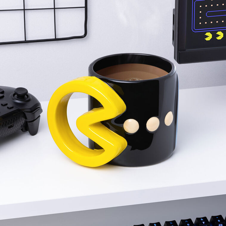 Hallmark Paladone Pac-Man Sculpted Mug 20 Oz