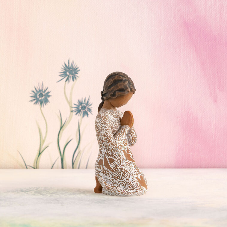 Hallmark Willow Tree Prayer Of Peace Figurine 4"