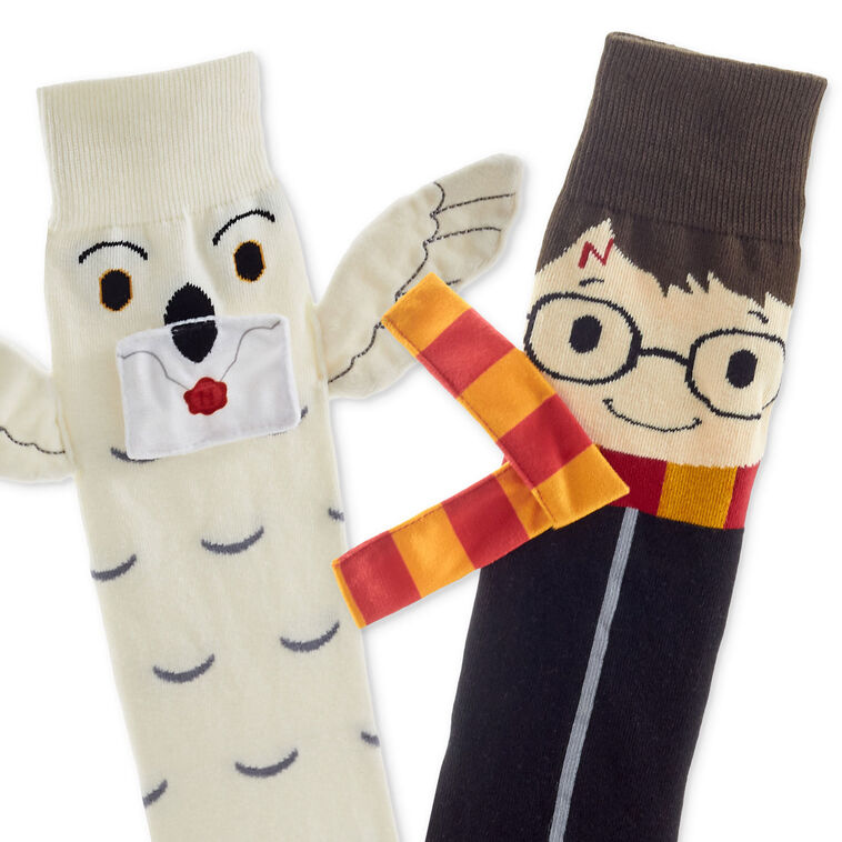 Hallmark Harry Potter™ And Hedwig™ Novelty Crew Socks