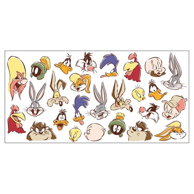 Hallmark Looney Tunes™ Characters Collectible Drinking Glass 13.5 Oz