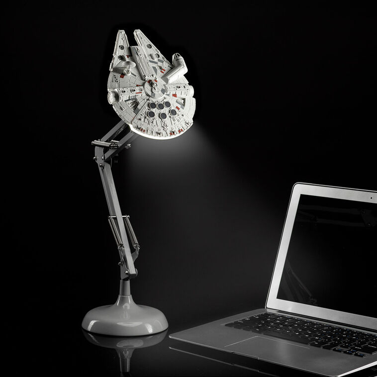 Hallmark Paladone Star Wars Millennium Falcon Desk Light