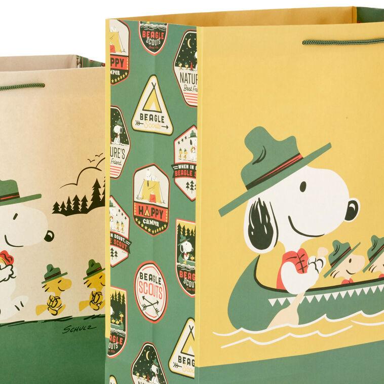 Hallmark Peanuts® Beagle Scouts Snoopy And Troops 2-Pack Large And XL Gift Bags