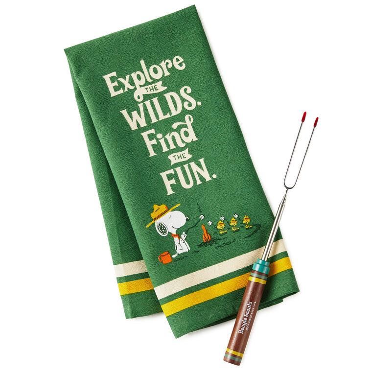 Hallmark Peanuts® Beagle Scouts Tea Towel And S'mores Fork Set Of 2