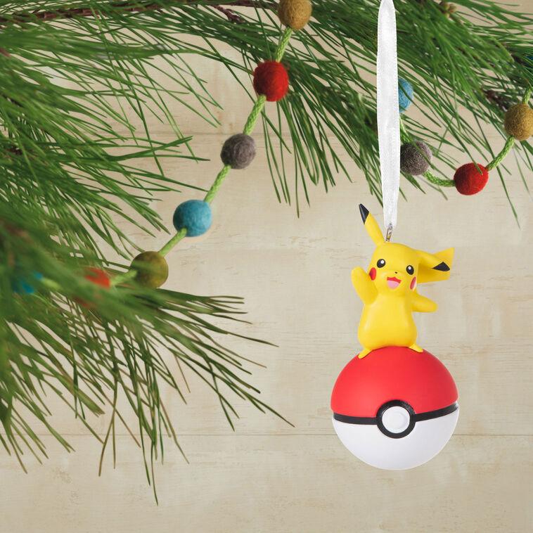 Hallmark Pokémon Pikachu On Poké Ball Hallmark Ornament
