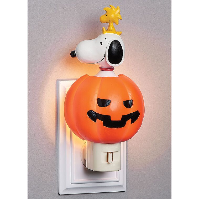 Hallmark Roman Peanuts Snoopy In Jack-o'-Lantern Night-Light