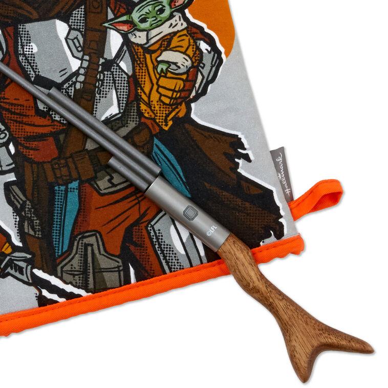 Hallmark Star Wars: The Mandalorian™ Grill Fork And Oven Mitt Set Of 2