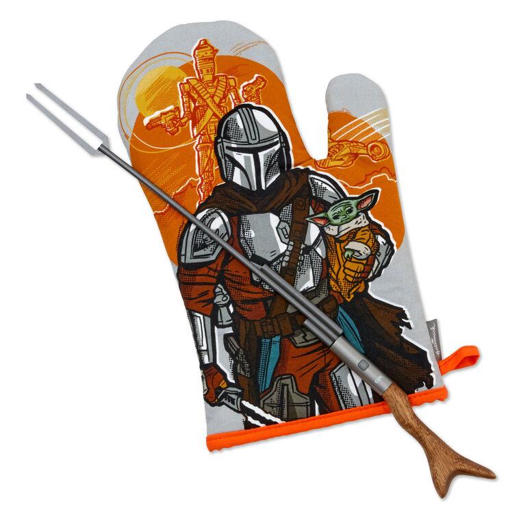 hallmark Star Wars: The Mandalorian™ Grill Fork and Oven Mitt Set of 2