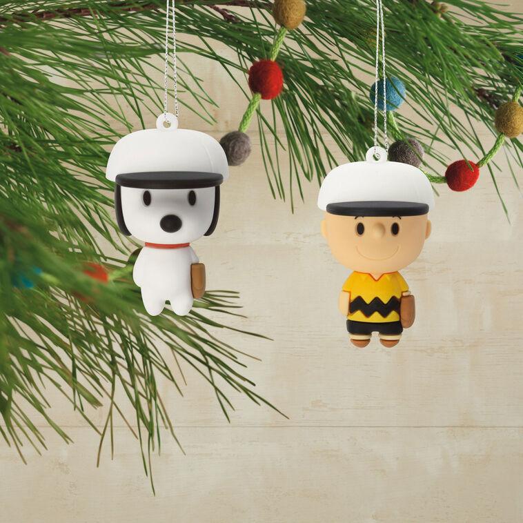 Hallmark The Peanuts® Gang Baseball Mystery Hallmark Ornament