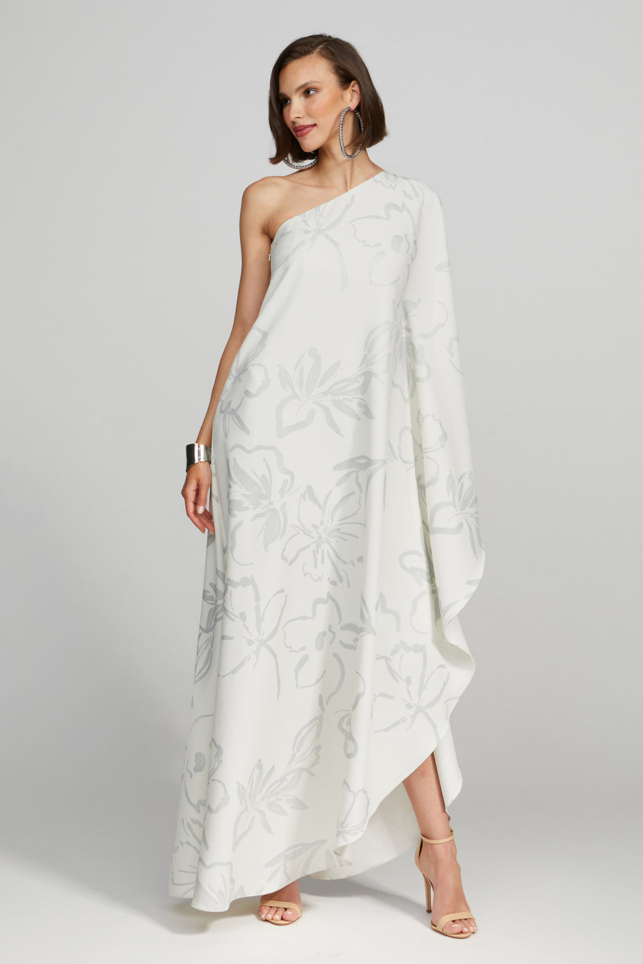 Halston Heritage Nevean Caftain In Foil Crepe