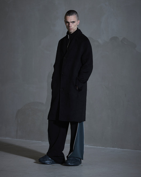 han kjobenhavn Diamond-detailed Coat - Black