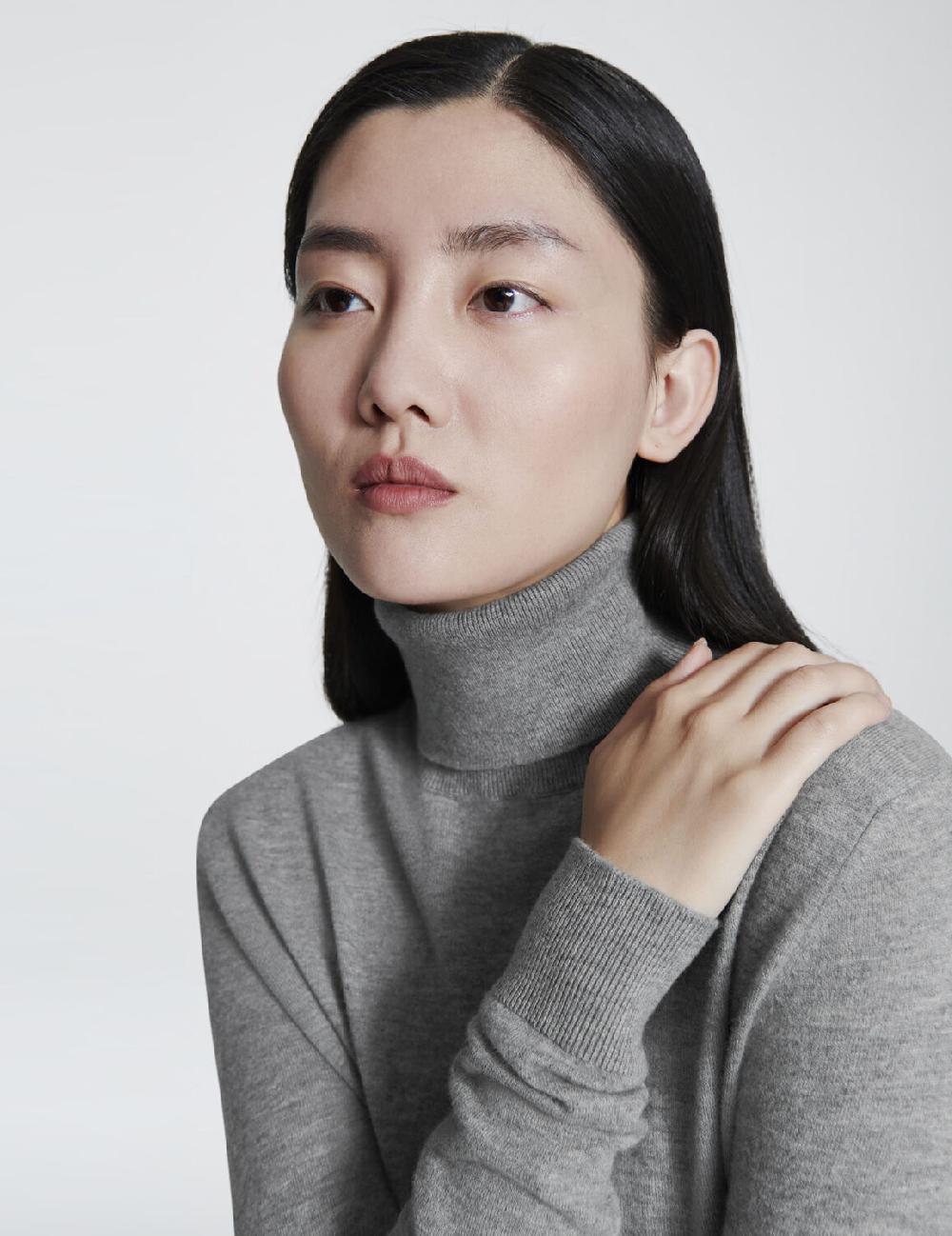 handvaerk Superfine Merino Wool Rollneck