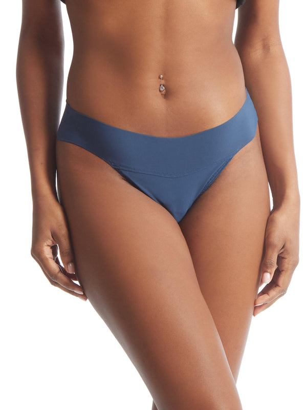 hanky panky BreatheSoft® Natural Rise Thong Night Shade Blue