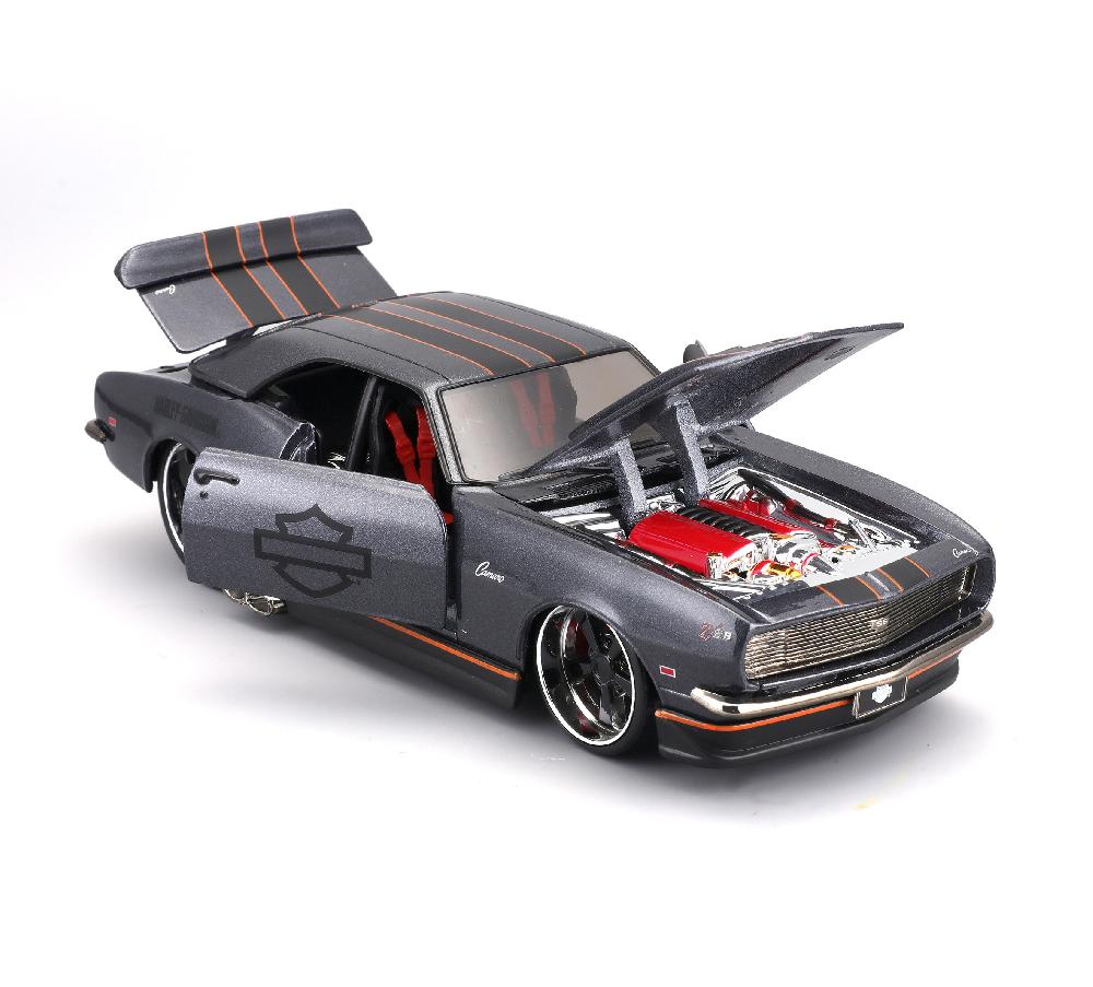 Harley H-D 1:24 Scale Diecast Custom 1968 Chevrolet Camaro