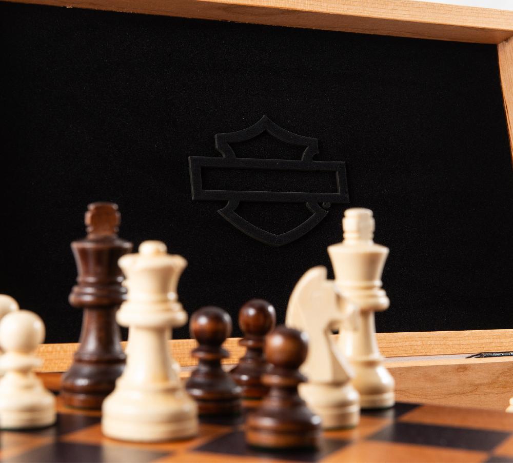 Harley H-D Deluxe 4 In 1 Game Set Chess / Checkers / Backgammon / Playing Cards