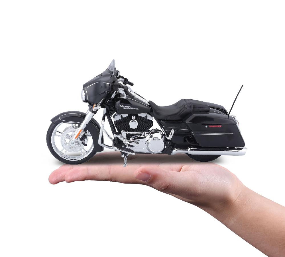 Harley H-D 1:12 Scale Diecast 2015 Street Glide