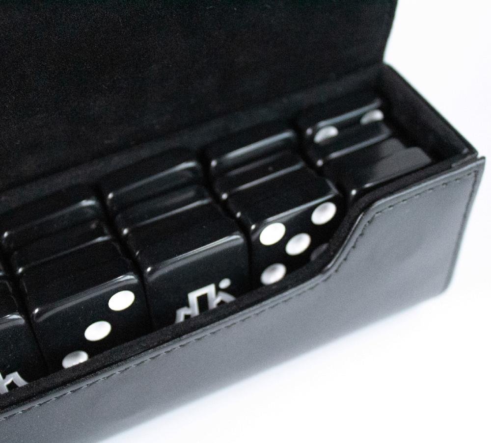 Harley H-D™ Travel Saddlebag Dominoes