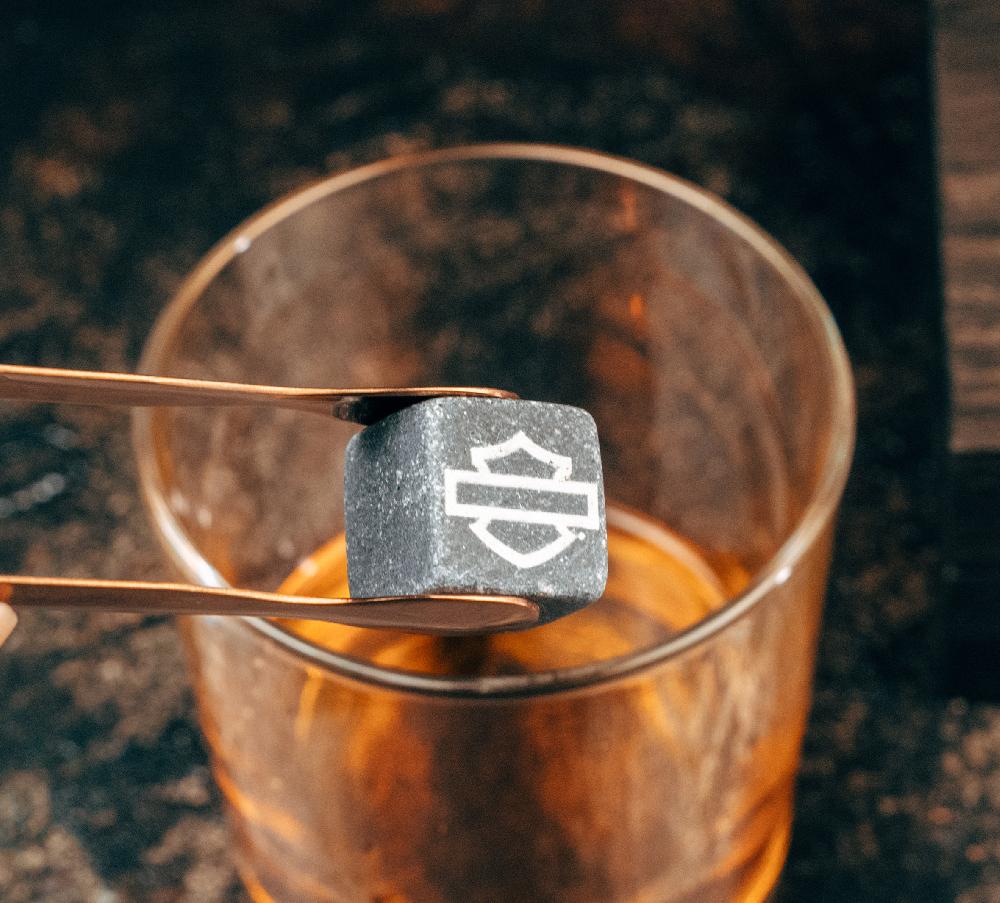 Harley Open Bar & Shield Stone Ice Cube Travel Set