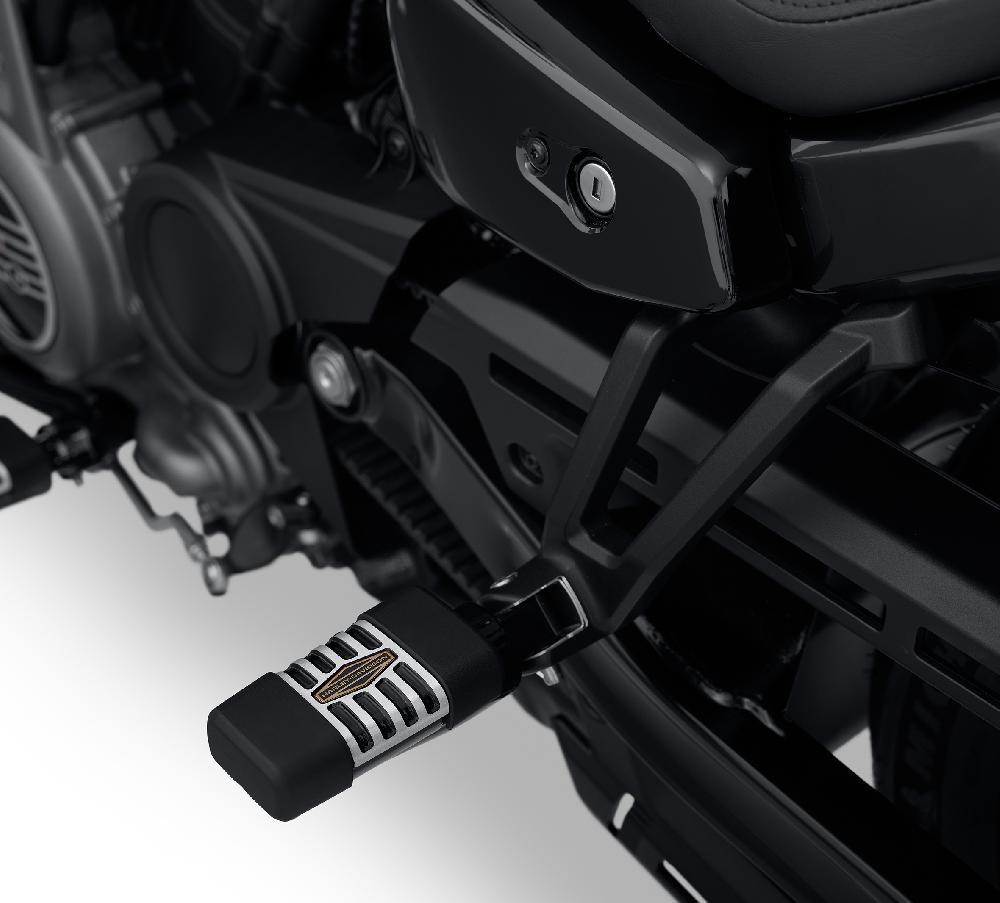 Harley Passenger Footpeg Mount And Peg Kit