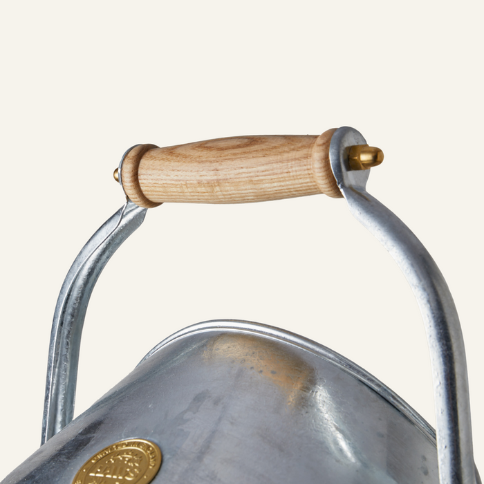 Haws The Hockley Heritage HDG - 2 Gallon Galvanised Outdoor Metal Watering Can