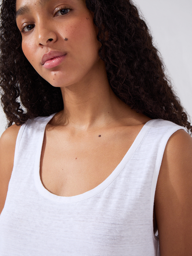 Hayley Menzies Linen Vest White
