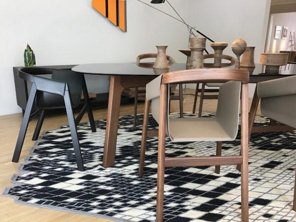 Haymann Robin Table