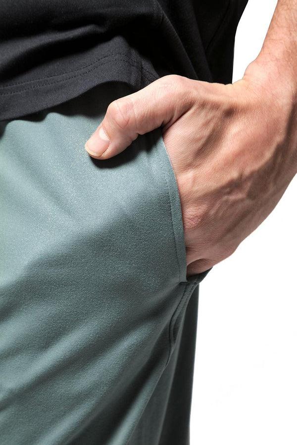 Heat Holders Men's Slim-Leg Pant Graphite